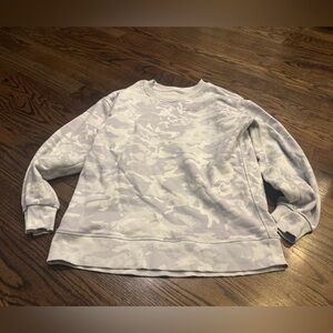 Lululemon Athletica Women's Camouflage Sweatshirt - White